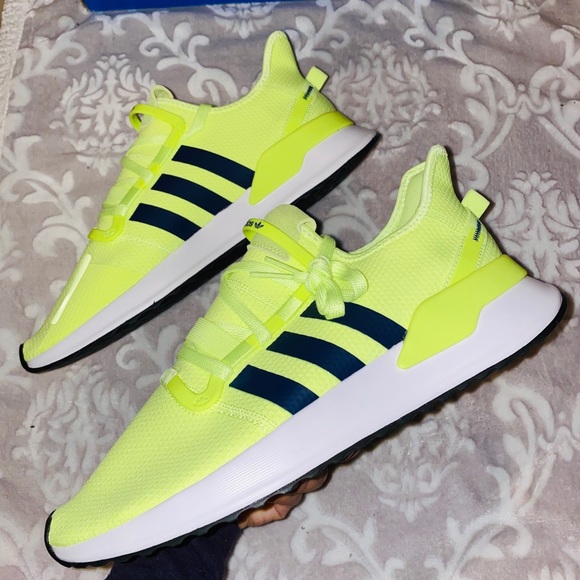 u_path run shoes green